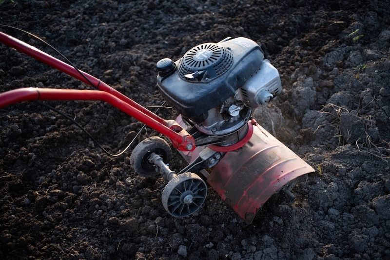 kompaktowa glebogryzarka do ogrodu 