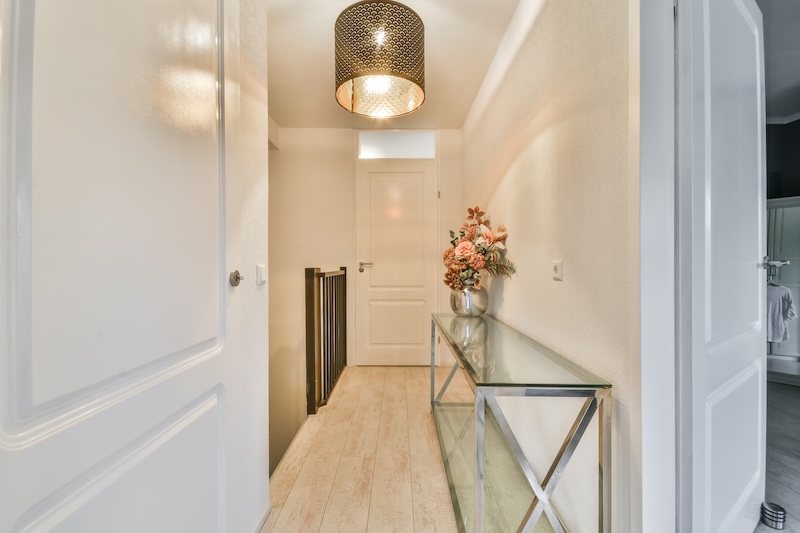 modne kolory farb do przedpokoju - ciepły beż 