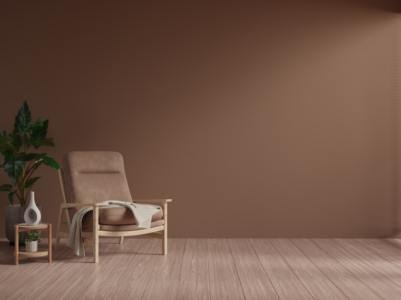pomysł na ścianę w salonie - brązowa farba pomysł na ścianę w salonie - kolor mocha mousse