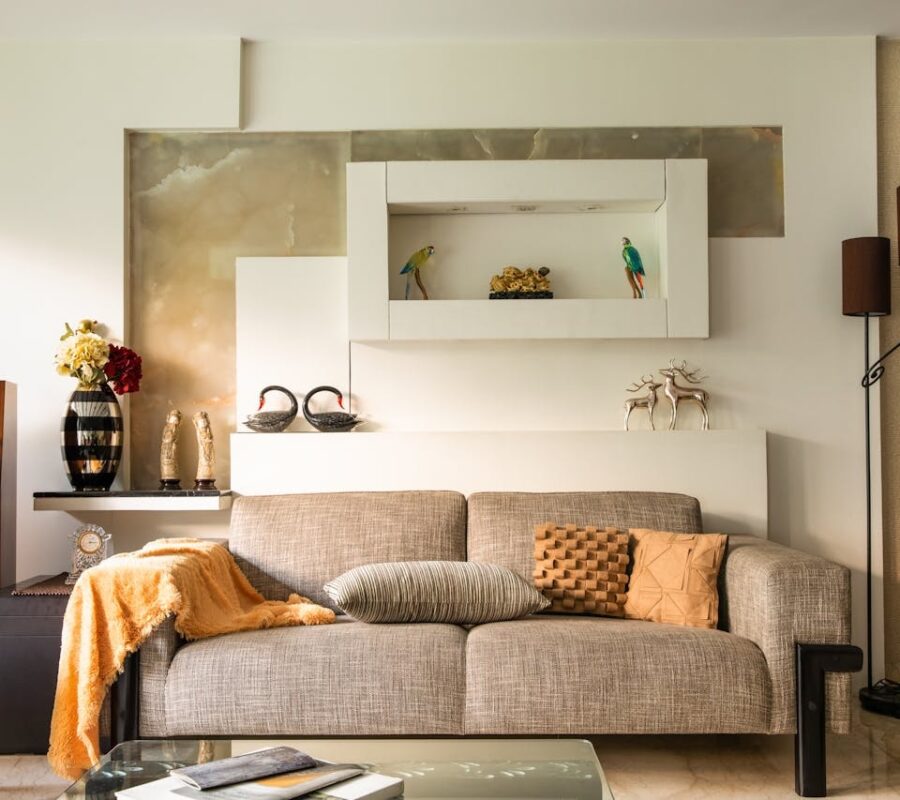 Idealny balans między stylem a funkcjonalnością – kanapa trzyosobowa w roli głównej