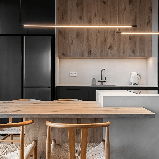 kuchnia z meblami z drewna na zamówienie 